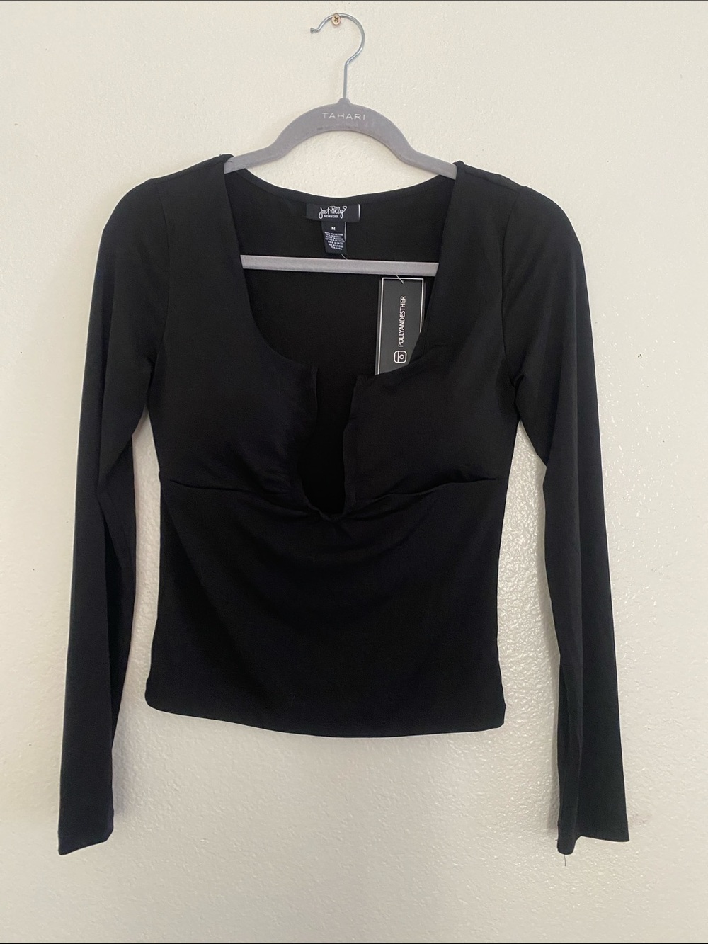 JUST POLLY Black Long Sleeve Scoop-Front Top. Size M